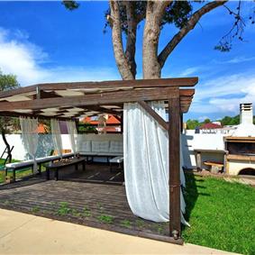 3 bedroom seaside villa with pool, Acharavi, sleeps 5